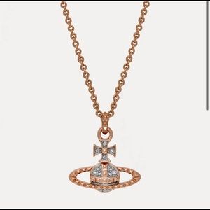 MAYFAIR BAS RELIEF PENDANT NECKLACE